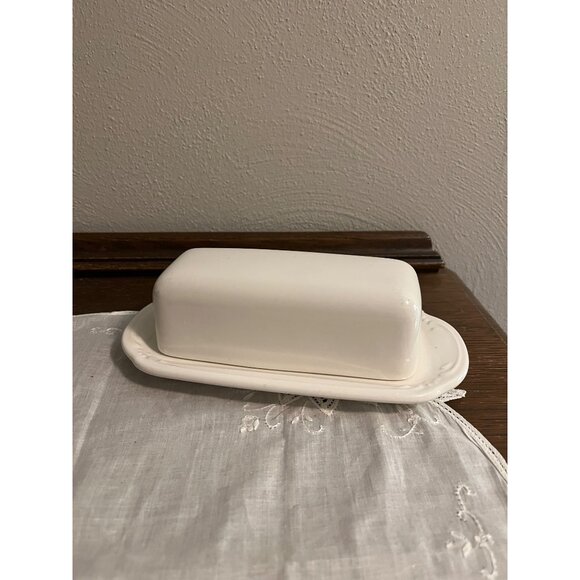 Pfaltzgraff White Filigree Butter  Dish - Picture 1 of 5